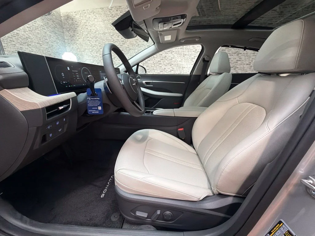 New 2026 Aero Silver Hyundai Limited image 29