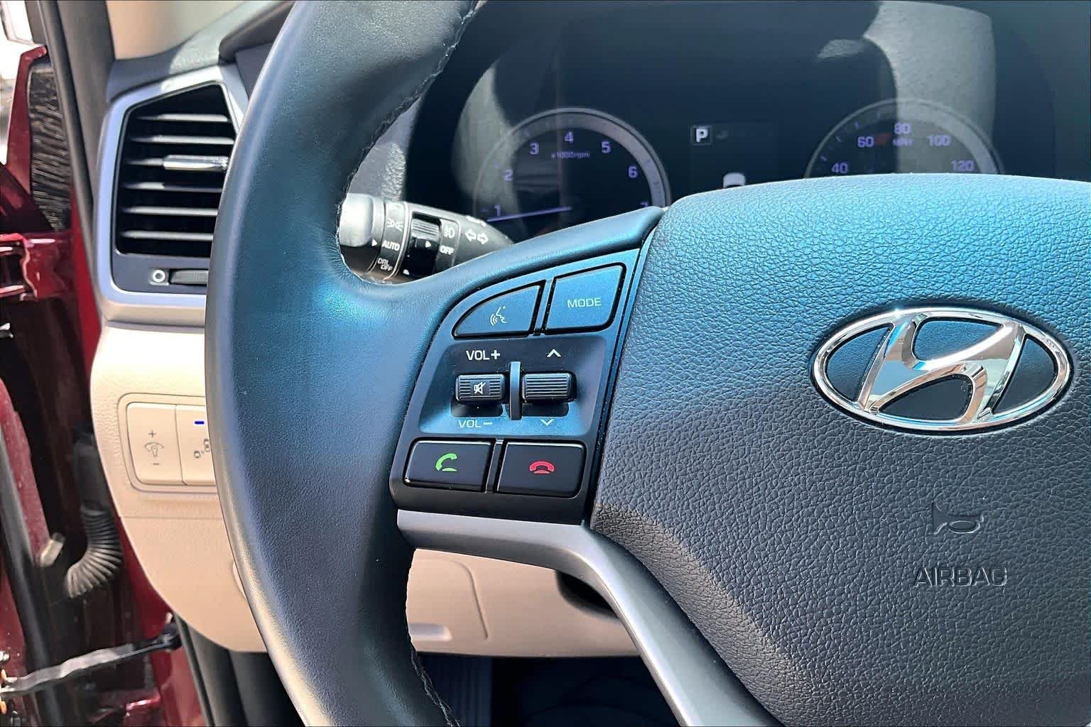 Used 2017 Ruby Wine Hyundai Limited image 23