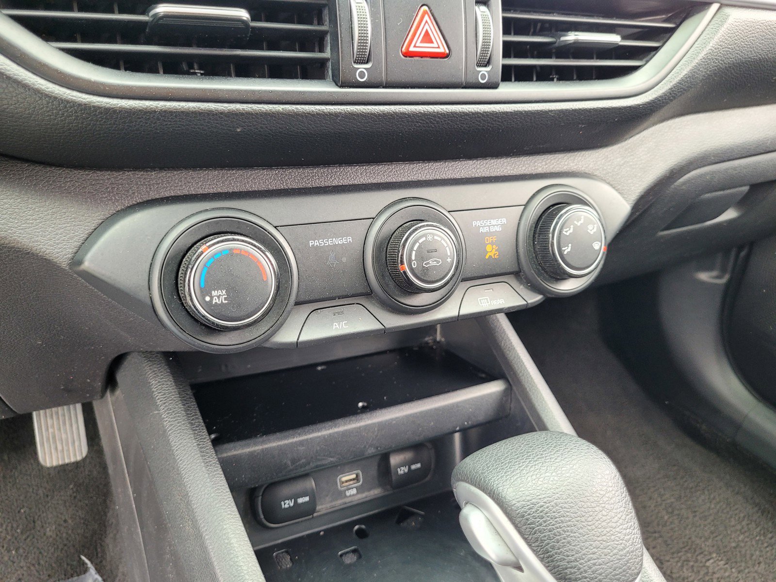 Used 2022 Gray Kia LXS image 18