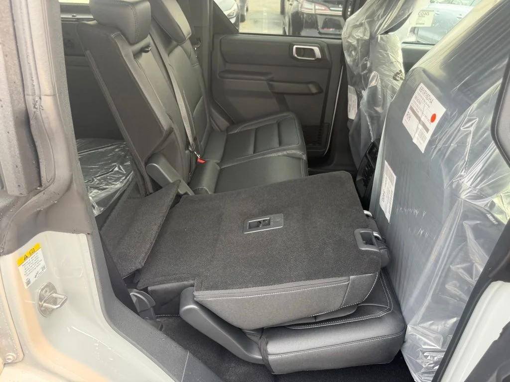 New 2026 Avalanche Gray Ford Big Bend® image 53