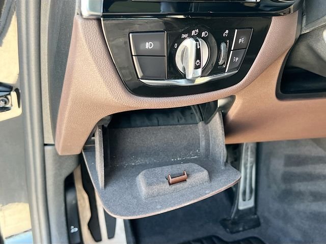 Used 2019 Black BMW 540i image 11