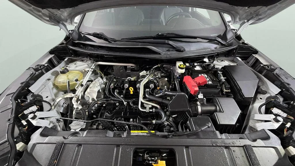 Used 2021 Silver Nissan SV FWD image 36