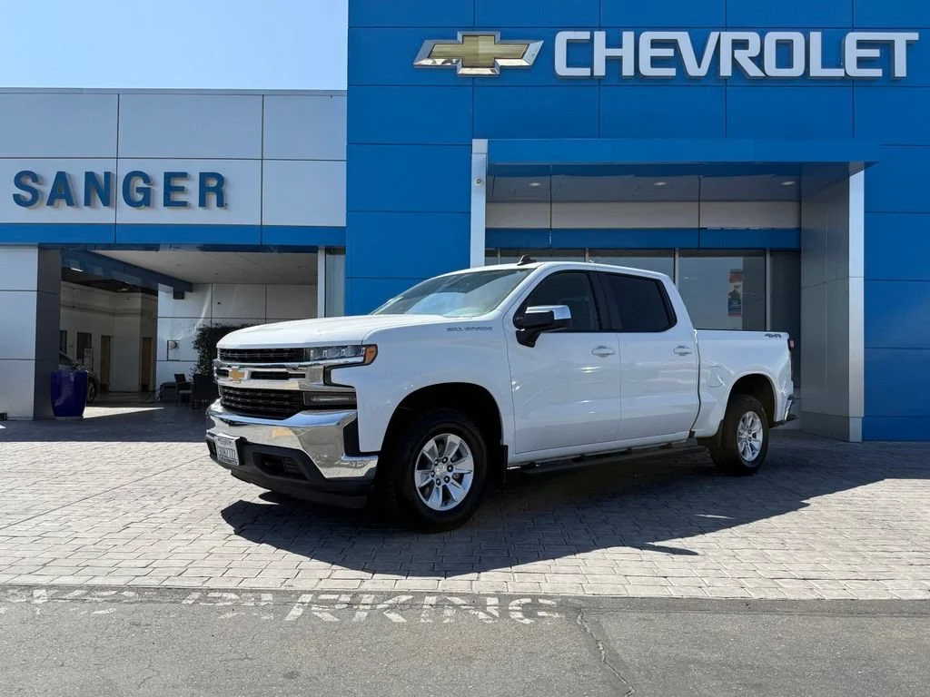 Used 2020 SUMMIT WHITE Chevrolet LT image 2