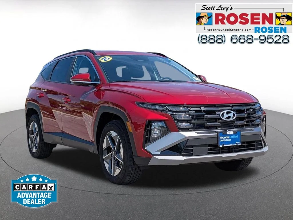 Used 2025 Red Hyundai SEL Convenience image 1