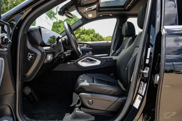 Used 2022 Black Mercedes-Benz GLE 350 image 3