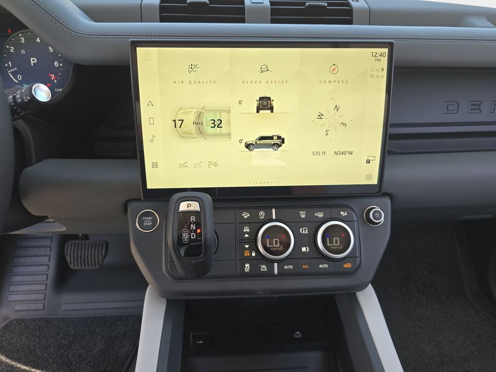 New 2026 Carpathian Grey Land Rover X-Dynamic SE image 21