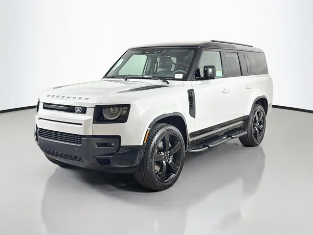 2026 Land Rover Defender 130 X-Dynamic SE