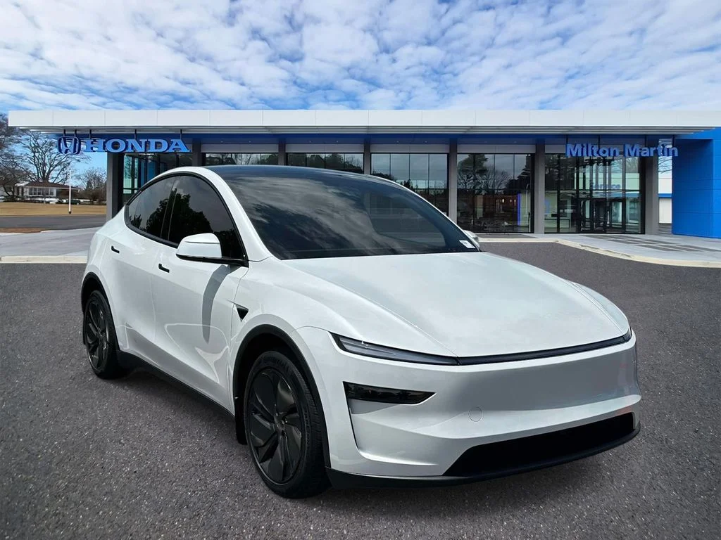 2026 Tesla Model Y Long Range Dual Motor All-Wheel Drive's photo