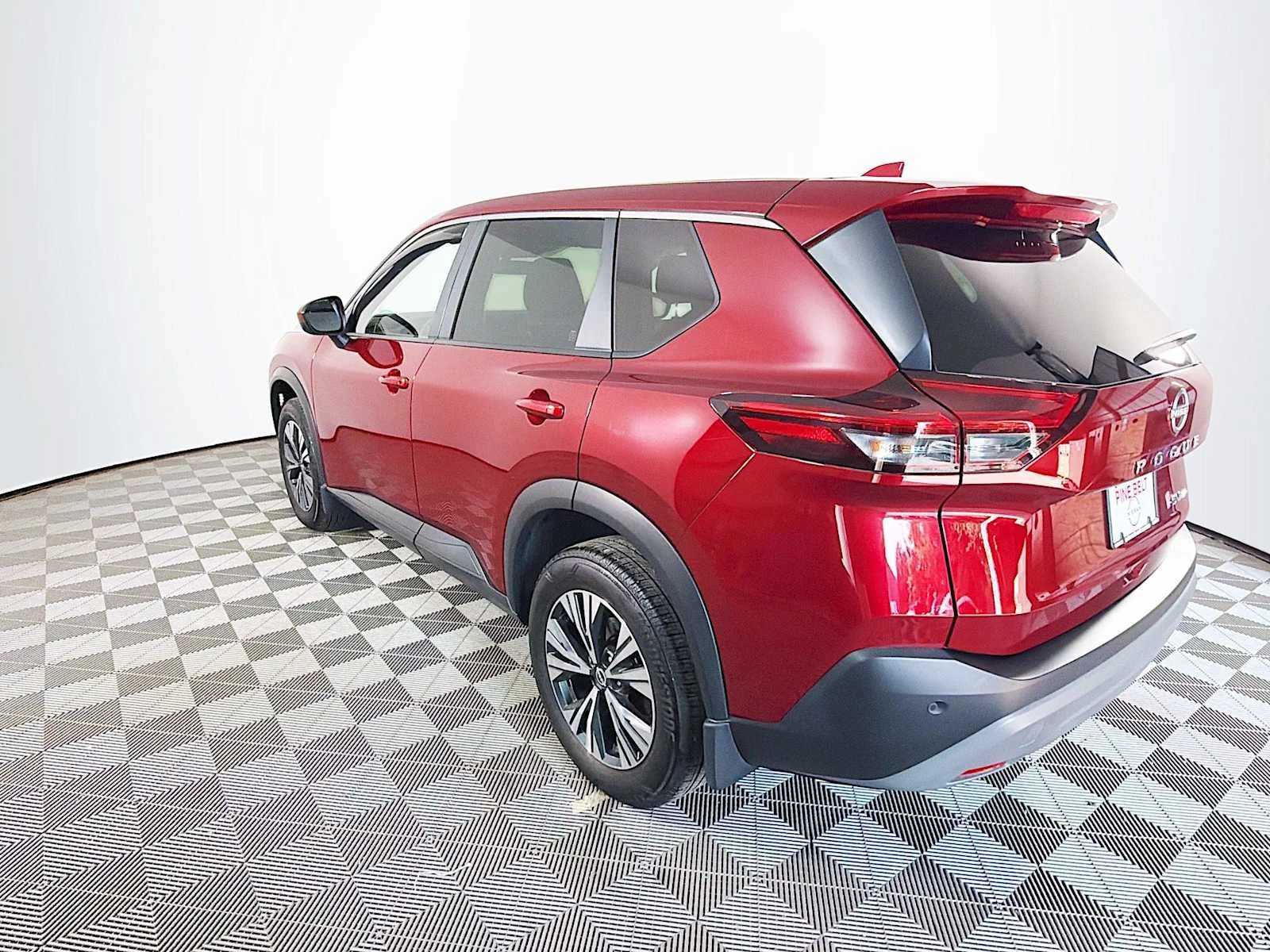 Used 2023 Scarlet Ember Tintcoat Nissan SV image 6