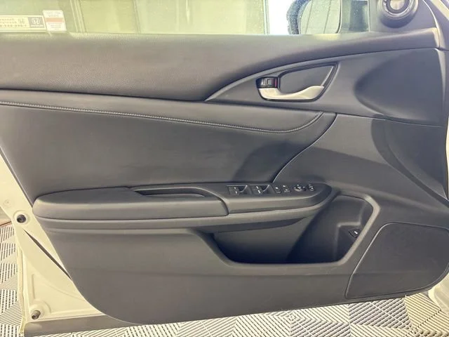Used 2019 White Honda Touring image 16
