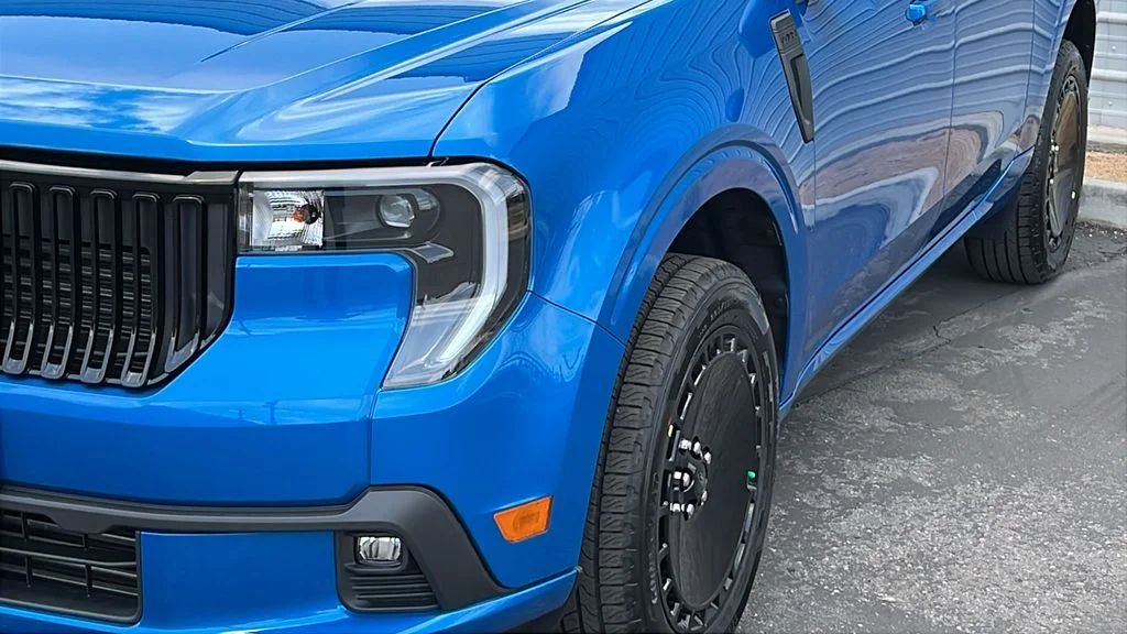 New 2025 Velocity Blue Ford Lobo™ image 4