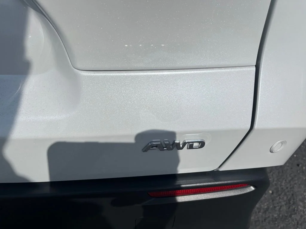 Certified Used 2023 Pearl Toyota Limited image 10