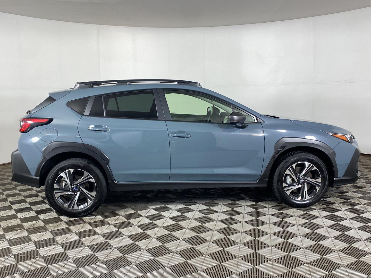 Used 2024 Offshore Blue Metallic Subaru Premium image 2