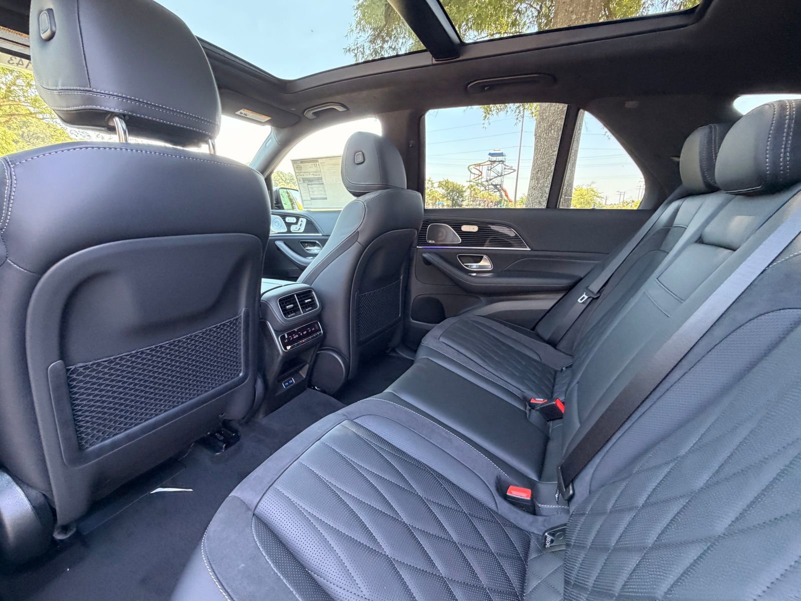New 2026 MANUFAKTUR Ireland Green Mercedes-Benz GLE 63 S AMG® image 41