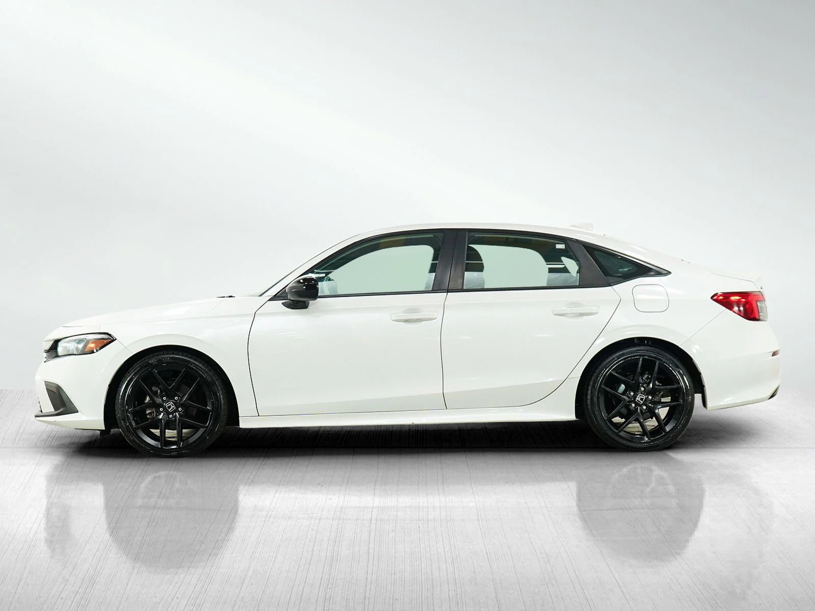 Used 2022 Honda Civic Sport with VIN 2HGFE2F57NH544171 for sale in Burnsville, Minnesota