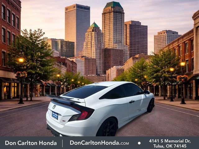 Used 2020 Platinum White Pearl Honda Si image 4