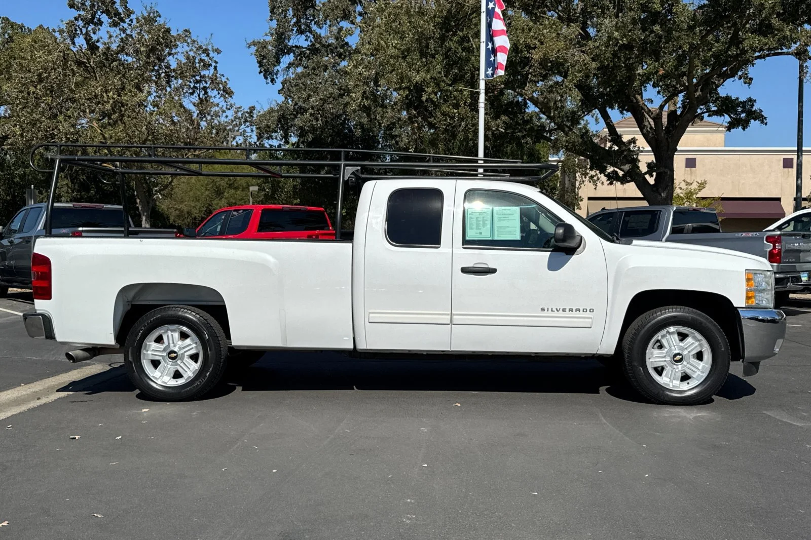 Used 2013 Chevrolet Silverado 1500 LT with VIN 1GCRKSE08DZ175149 for sale in Elk Grove, CA