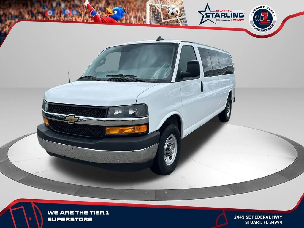 Used 2024 Summit White Chevrolet 1LT image 1