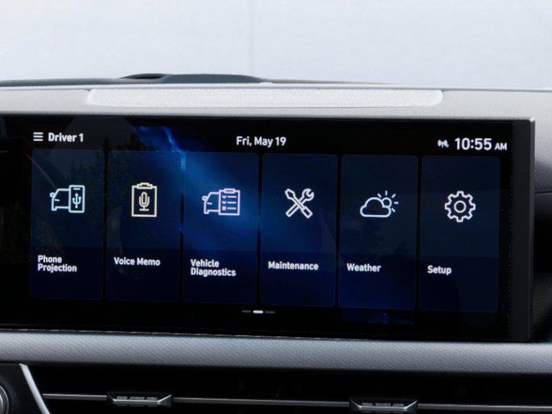 New 2026 White Hyundai SE image 13