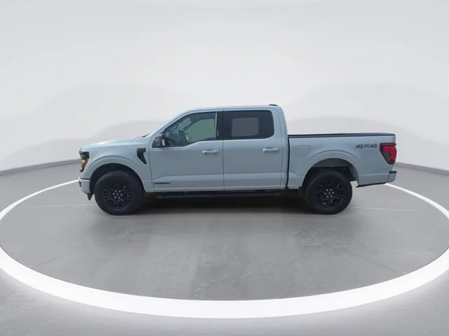 Used 2024 White Ford XLT image 5