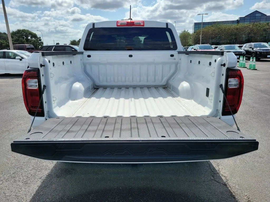 2024 GMC Canyon Elevation - Photo 25