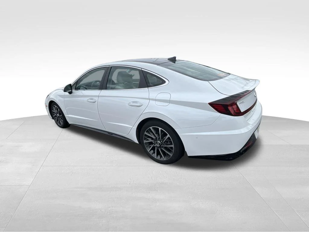 Used 2022 Gray Hyundai Limited image 8
