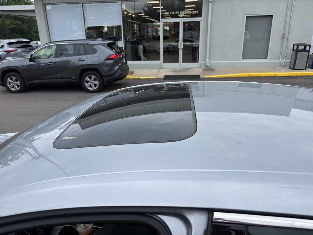 Used 2021 Lunar Silver Metallic Honda Sport image 6
