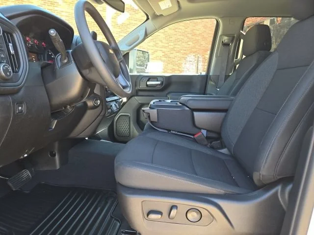 2026 Chevrolet Silverado 2500 HD Custom - Photo 6