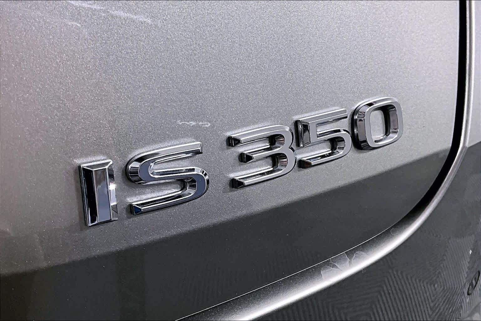 Used 2023 Atomic Silver Lexus F SPORT image 29