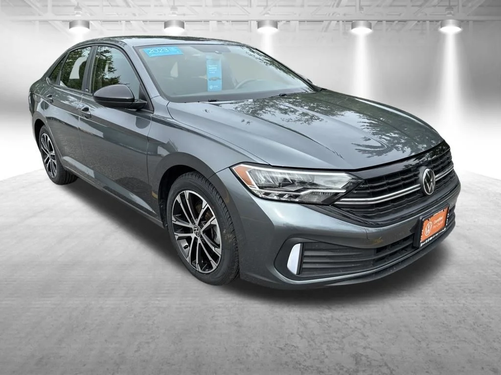 Used 2023 Gray Volkswagen 1.5T Sport image 8