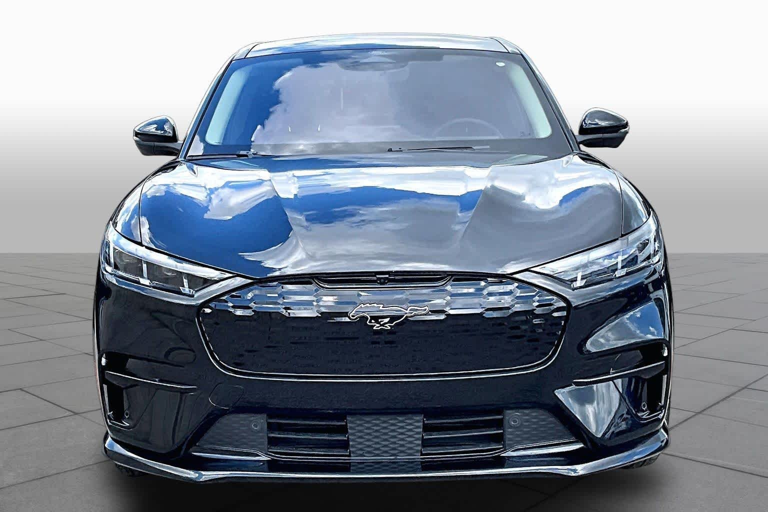 Certified Used 2025 Shadow Black Ford Premium image 3