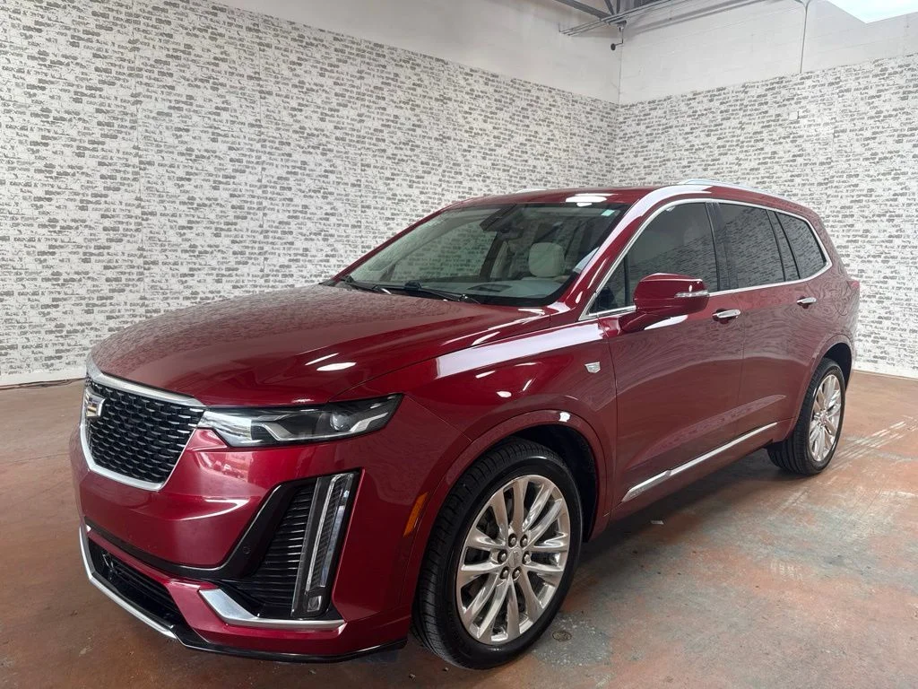 Used 2020 Red Horizon Tintcoat Cadillac Premium Luxury image 3