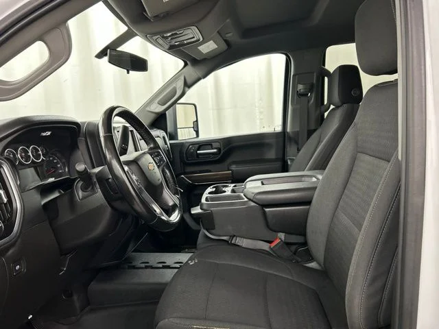 Used 2023 White Chevrolet LT image 6