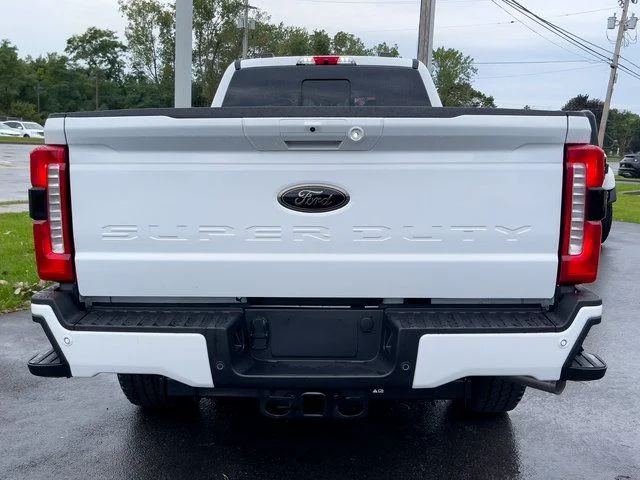 New 2026 Oxford White Ford F-250® XLT image 5