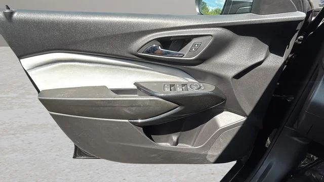 Used 2025 Black Chevrolet LT image 17