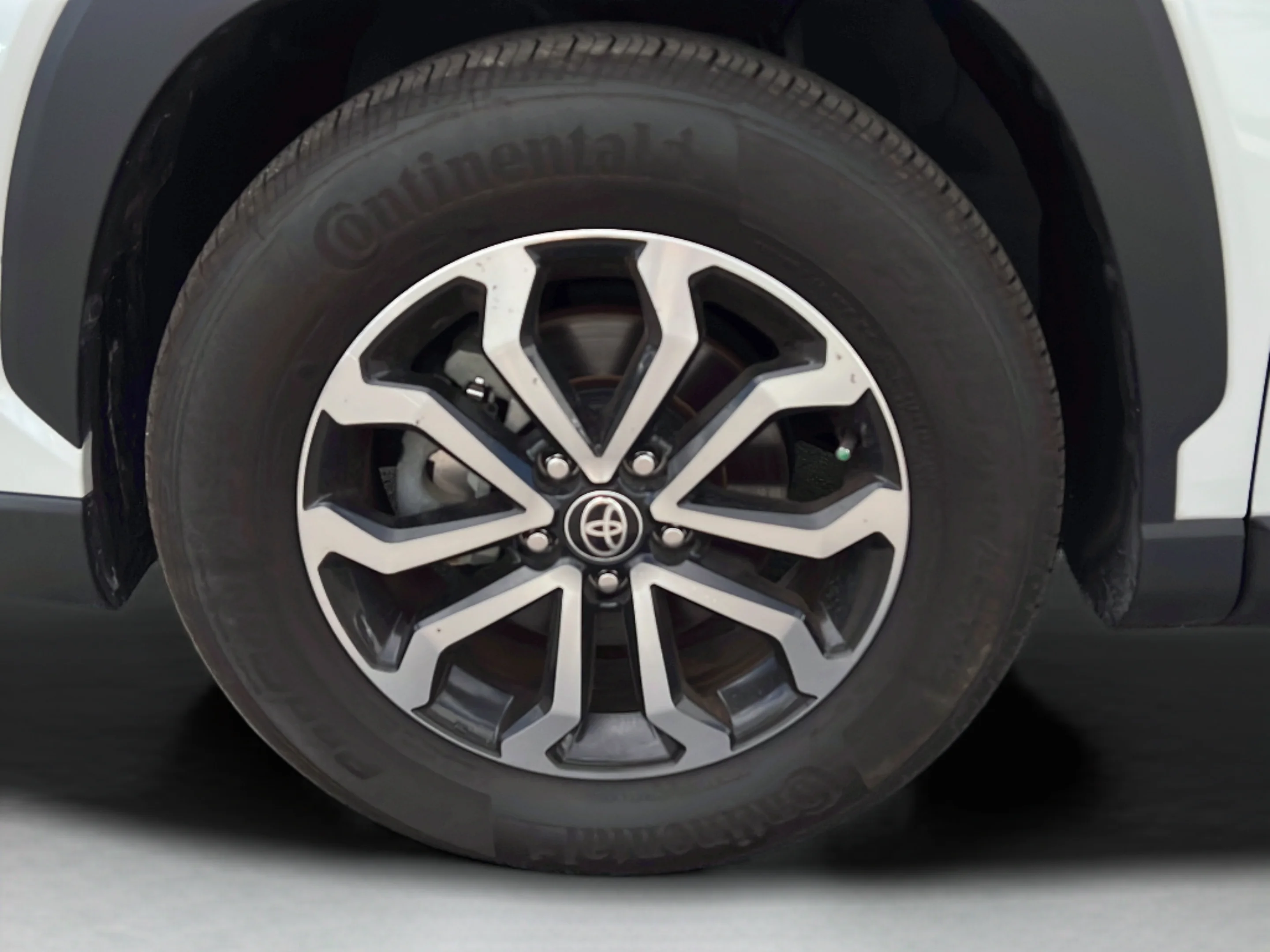 Used 2024 Pearl Toyota Hybrid S image 24