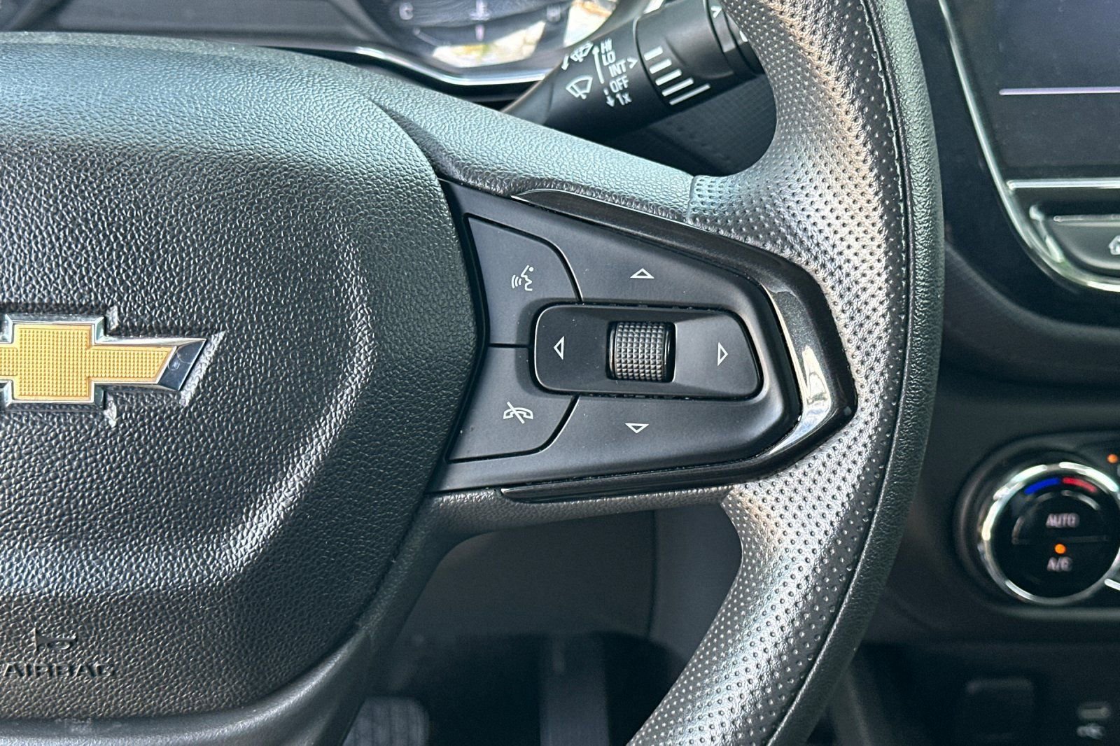 Used 2023 Mosaic Black Metallic Chevrolet LT image 31