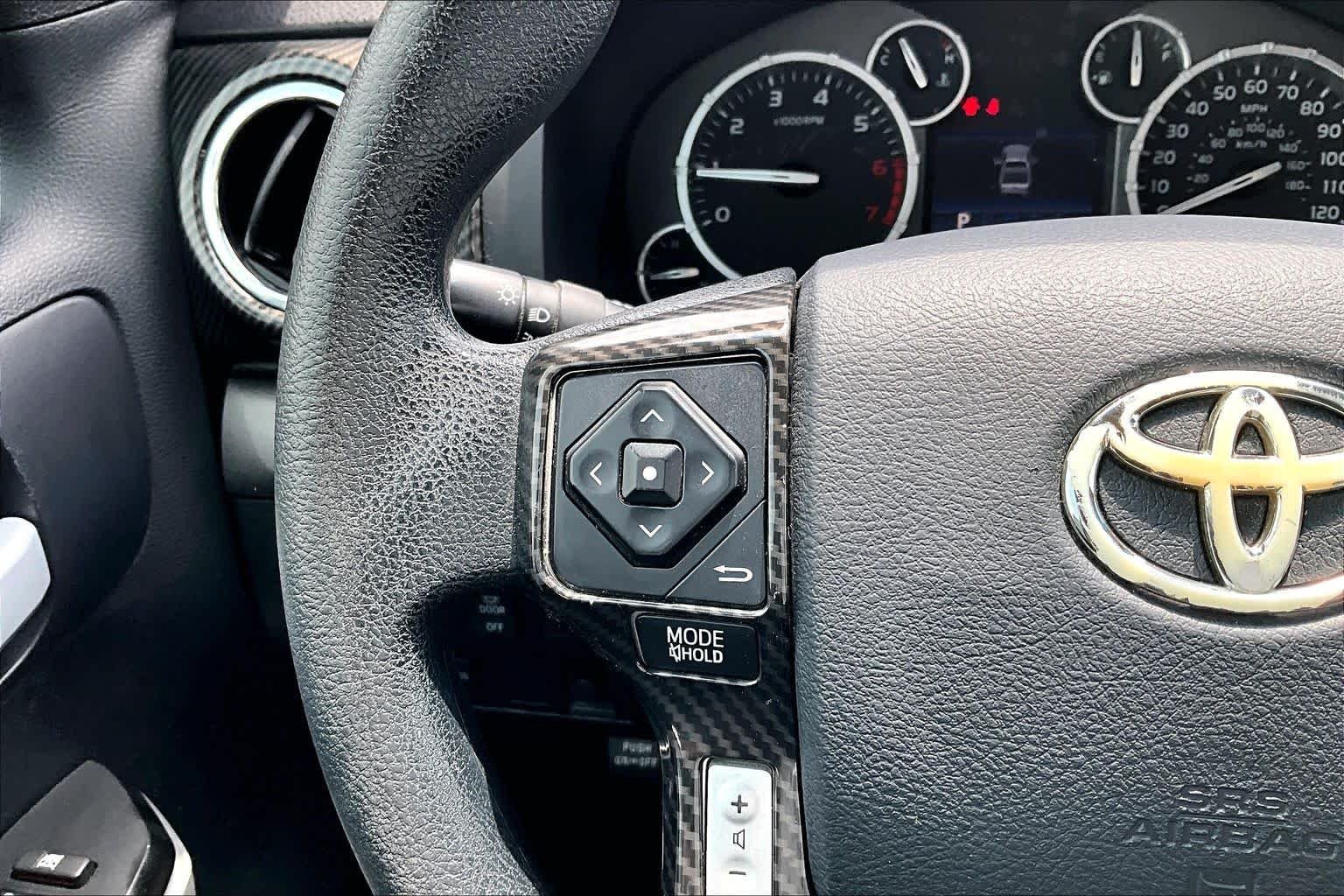 Used 2016 Black Toyota SR5 image 22
