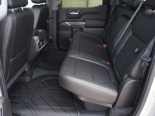 Used 2020 Silver Ice Metallic Chevrolet LTZ image 7