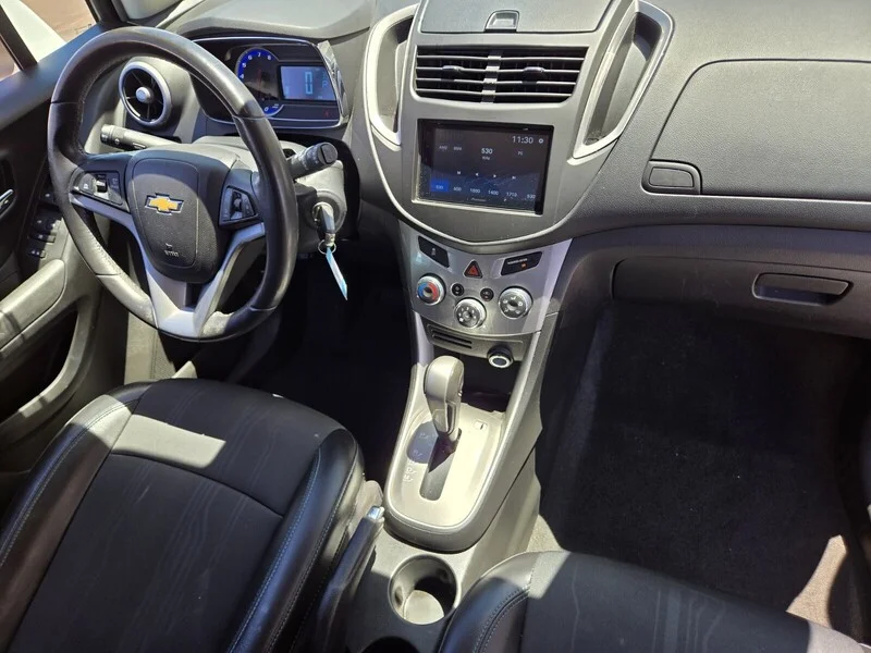 Used 2016 Summit White Chevrolet LT image 13