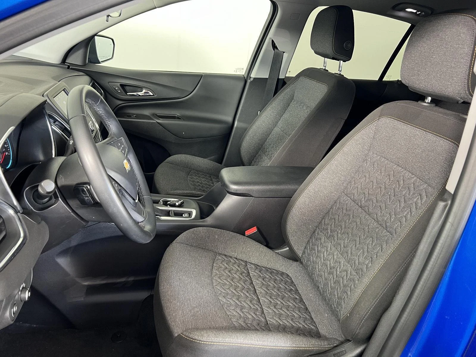 Used 2024 Riptide Blue Metallic Chevrolet LT image 5