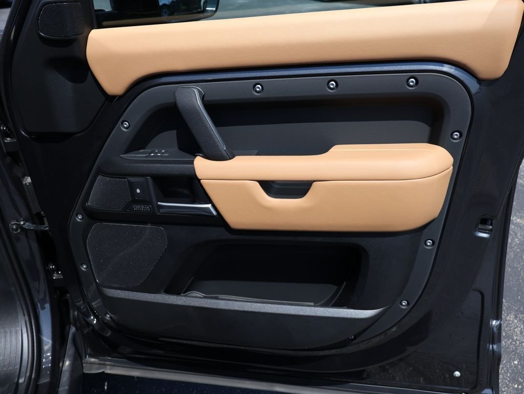 New 2026 Carpathian Grey Land Rover V8 image 11