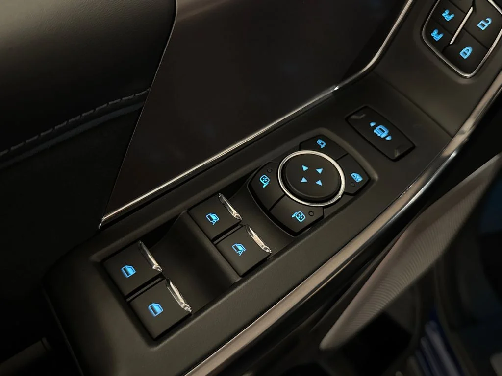New 2026 Blue Ford Platinum image 25