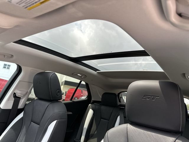 New 2026 Ebony Twilight Metallic Buick Sport Touring image 18