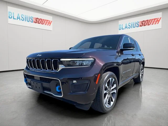 Used 2022 Brown Jeep Overland 4xe image 7