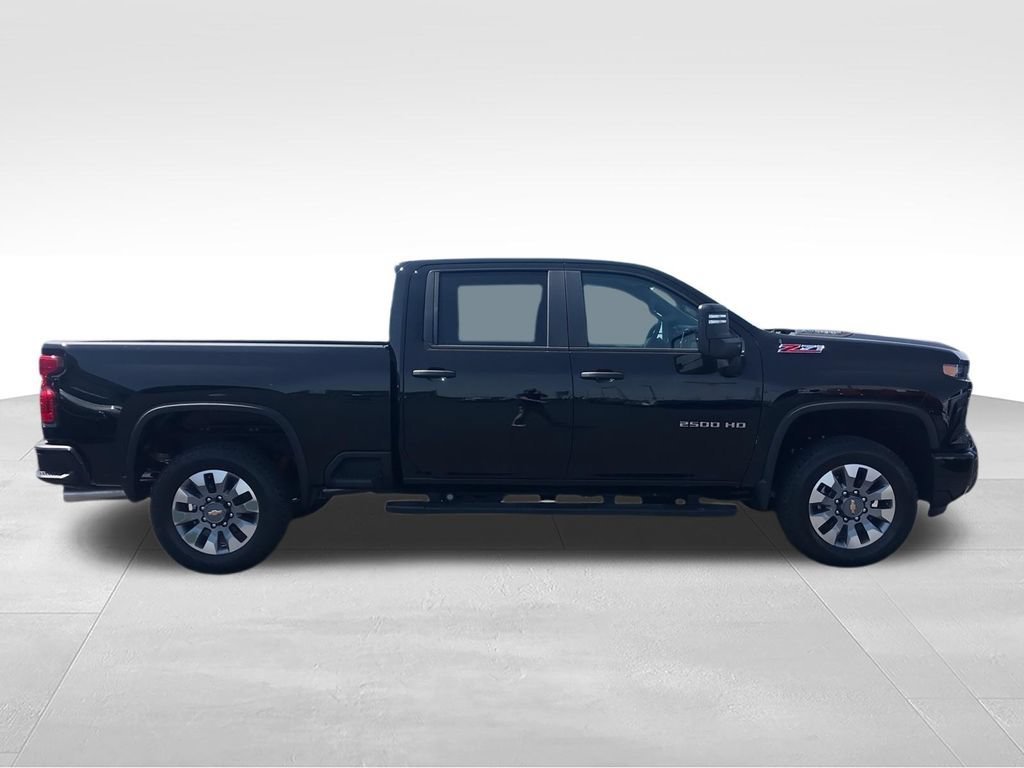 2026 Chevrolet Silverado 2500 HD Custom - Photo 9