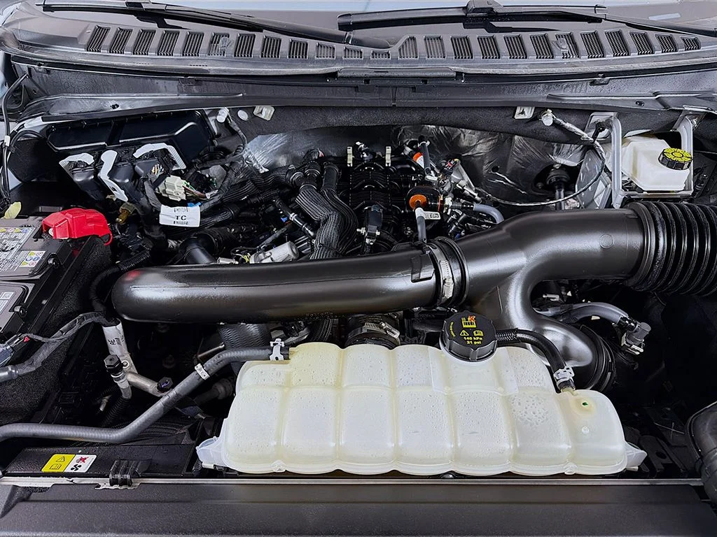Used 2025 Space Silver Ford Platinum image 20