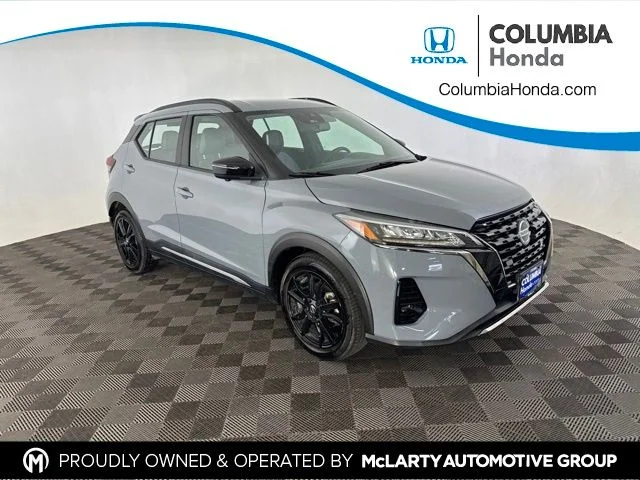 2021 Nissan Kicks SR