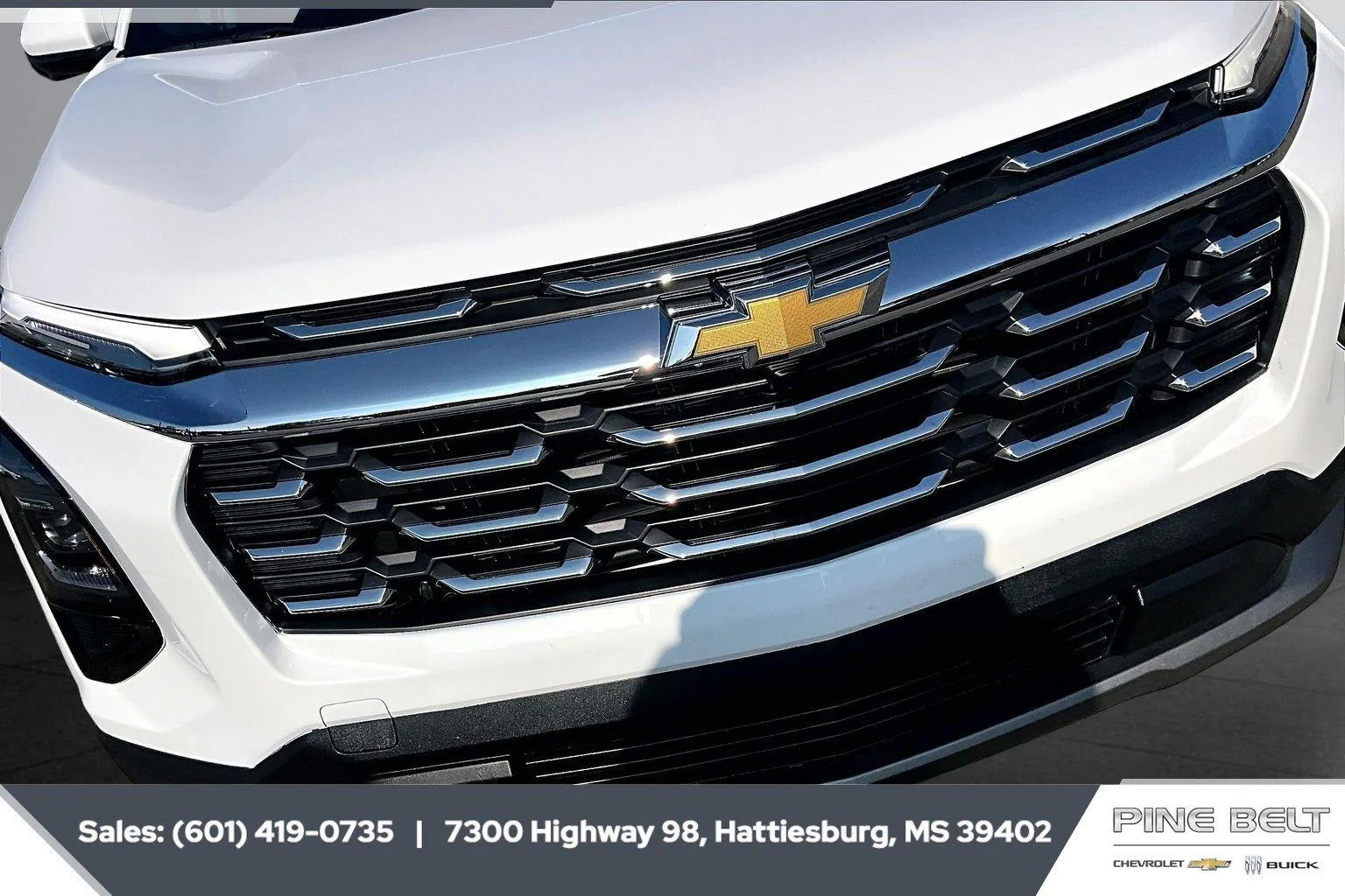 Used 2026 Summit White Chevrolet LT image 22