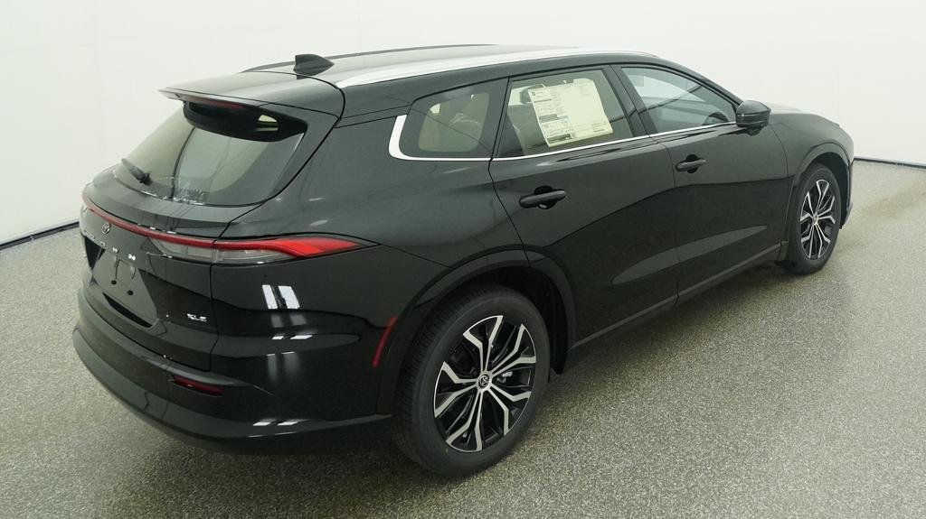 New 2026 Black Toyota XLE image 18